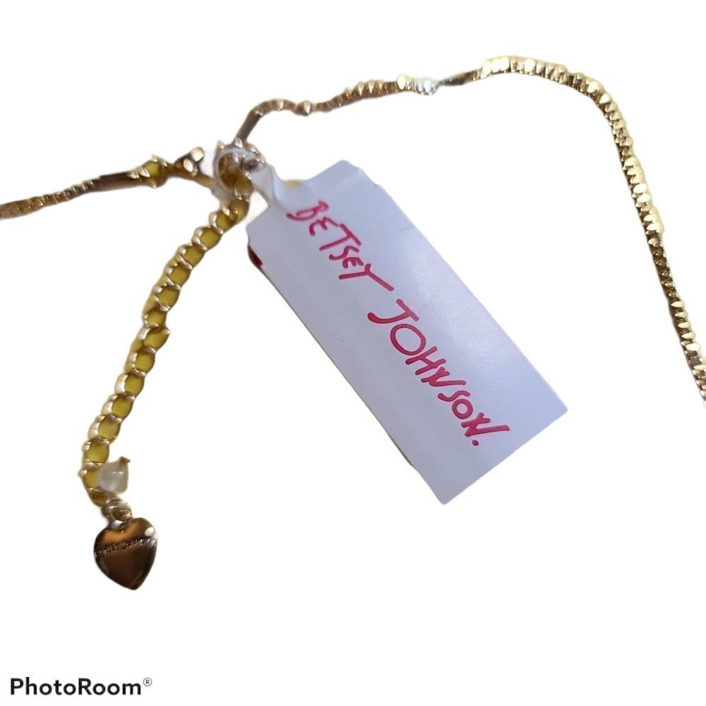 BETSEY JOHNSON RED HOT LIPS NECKLACE - Picture 4 of 5